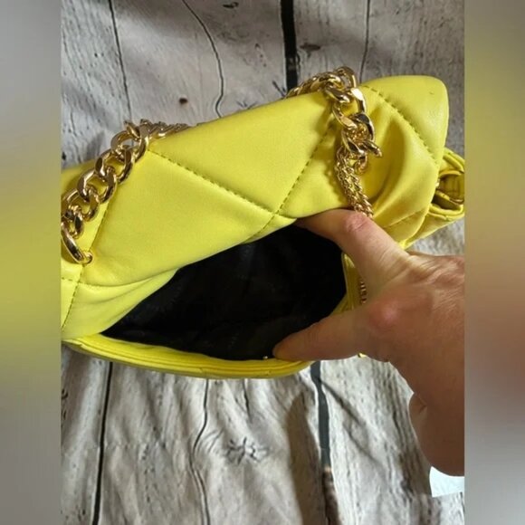 Steve Madden Quilted Soft Yellow Shoulder Crossbody Bag - Picture 8 of 8